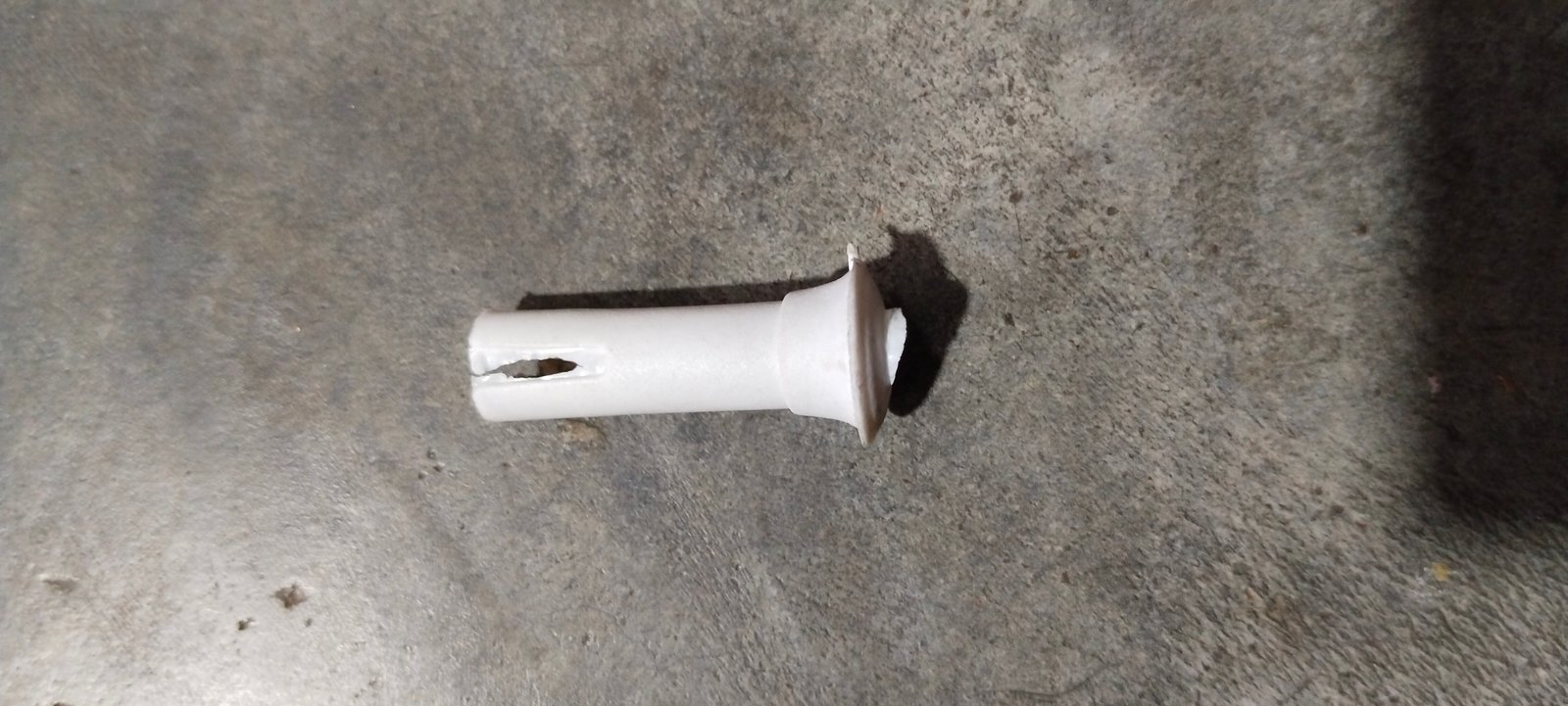 Table fan nob pressing type
